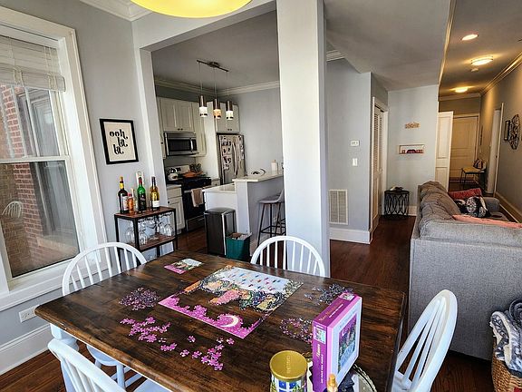 4th image of 715 W Belmont Ave APT 3F