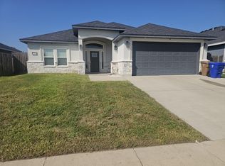 11526 Willowood Creek Dr, Corpus Christi, TX 78410