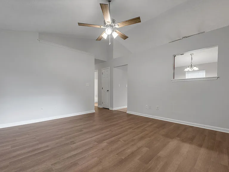 660 Morgan Hills Dr — Photo 6