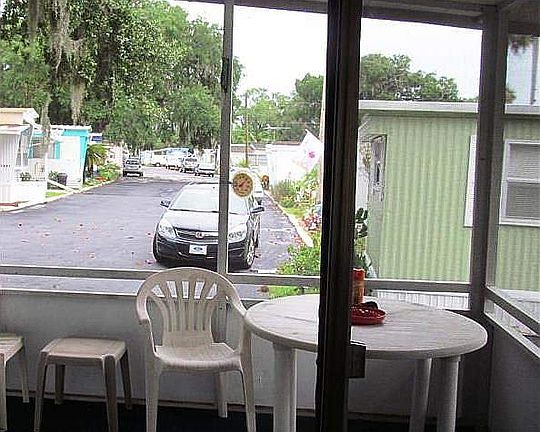 3rd image of 123 Red Oak Cir