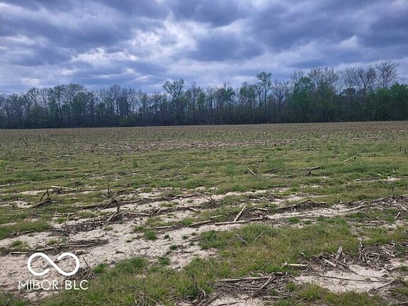 3rd image of 8000 E County Road 300 S