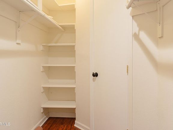 3rd image of 43834 Gadsden Ave