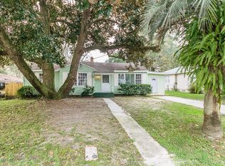 1752 Lilly Rd E, Jacksonville, FL 32207