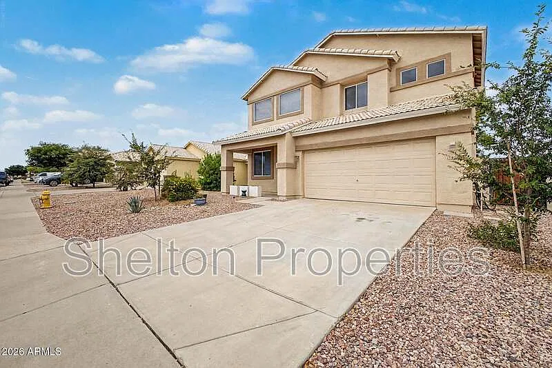 3 bed, 2.5 bath, 2260 sqft, $1,750 — Photo 4