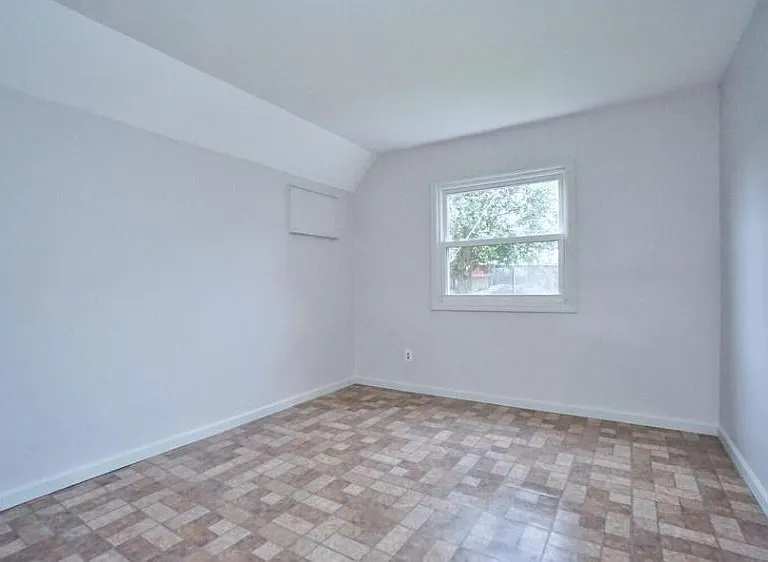96 Gary Ct #B — Photo 4
