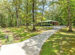 192 Saxon Ct, Canton, GA 30114