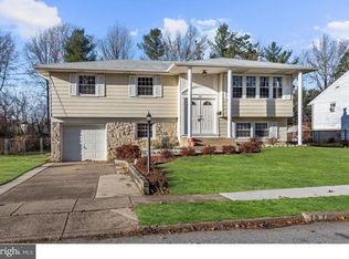 157 Central Ave, Woodbury Heights, NJ 08097