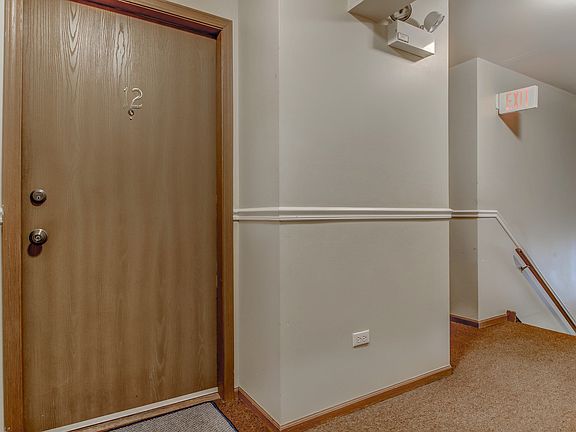 3rd image of 15801 Peggy Ln APT 12