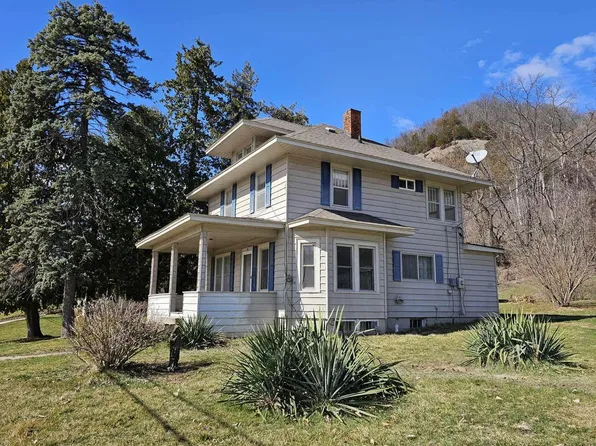 200 Main Street, Ferryville, WI 54628