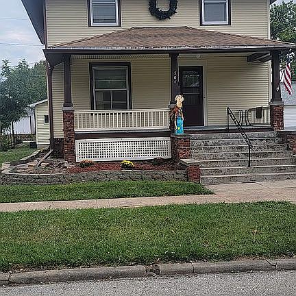 2nd image of 504 E Joy St