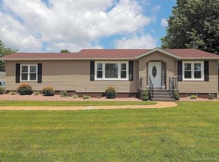 411 Locust St, Desloge, MO 63601