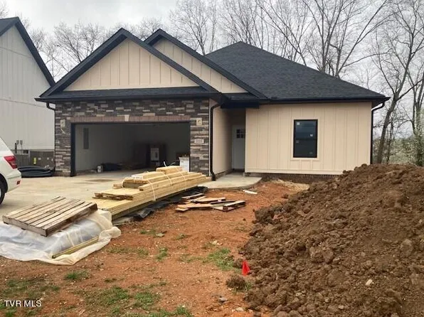 225 Oak View Cir, Bristol, TN 37620