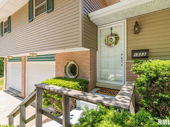 3rd image of 1513 W Tomar Ct