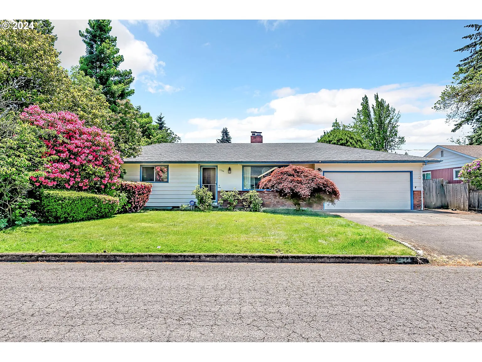 1944 Carmel Ave photo 1