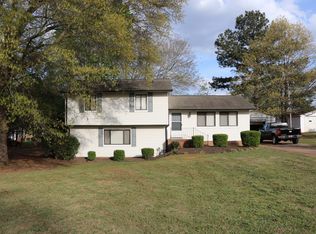 2604 Holliday Rd, Greer, SC 29651