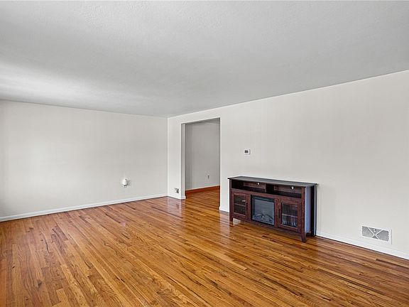 4th image of 1150 Colgate Dr