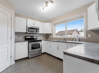 610 Tamarack Rd NW, Edmonton, AB T6T 0M8