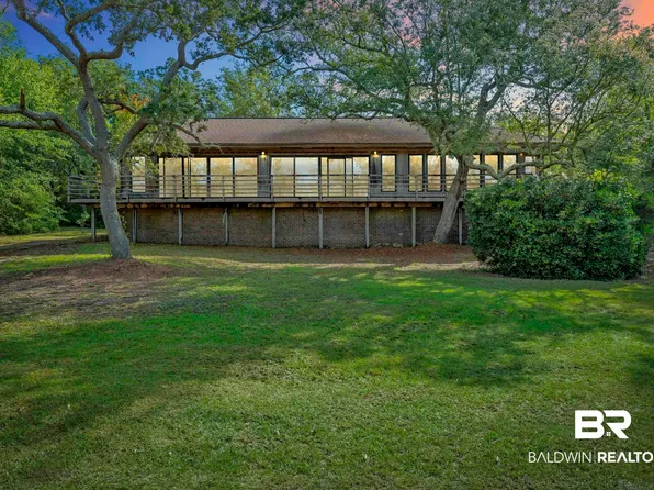 9580 N Bayou Rd, Lillian, AL 36549