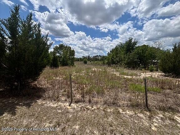 3rd image of 13386 Moon Rd