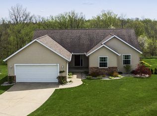 751 Garden Ridge Dr, Holland, MI 49423