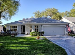 121 Costa Mesa Dr, Lady Lake, FL 32159