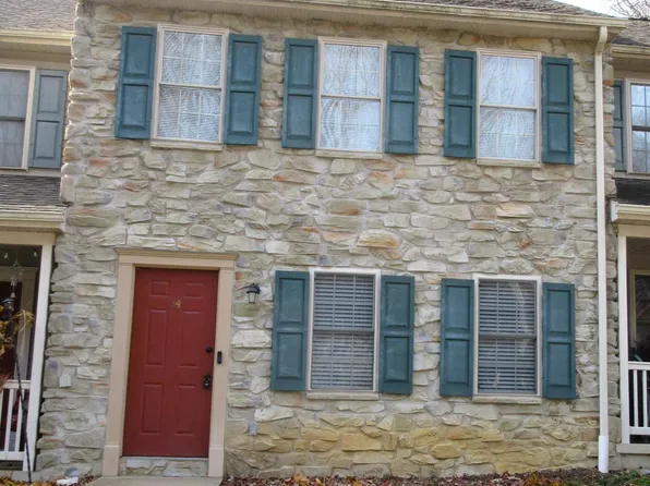 34 Deep Hollow Ln, Lancaster, PA 17603