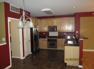 1367 Scarboro Rd #401, Schaumburg, IL 60193