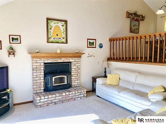 3rd image of 3420 Faye Dr