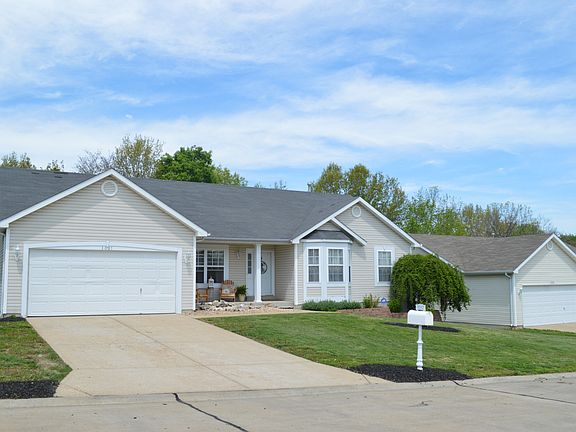 4th image of 3037 Valley Oaks Dr