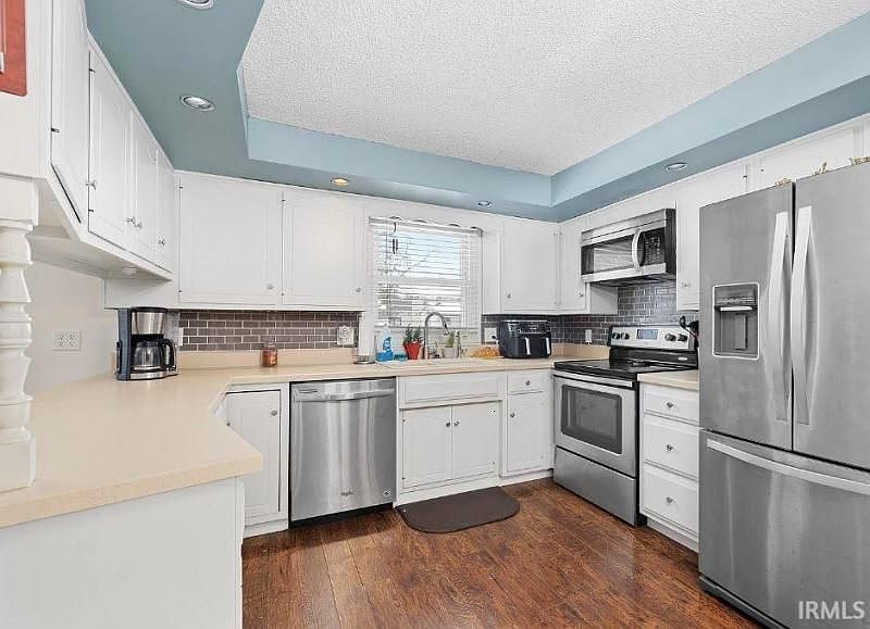 13717 Ridgeview Ct, Grabill, IN 46741 Zillow