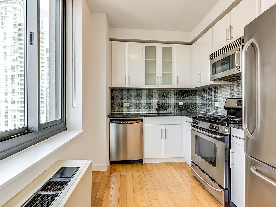 1st image of 9 W 31st St APT 11A