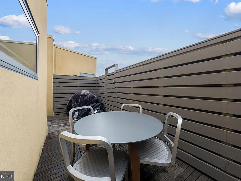 1414 Belmont St NW #408 — Photo 37