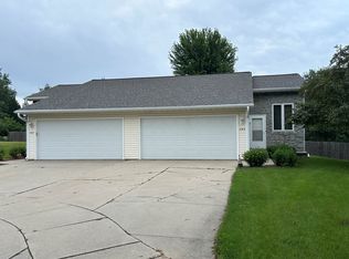 747 Aphrodite Rd, Green Bay, WI 54311