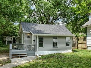 10618 E 19th Ter S, Independence, MO 64052