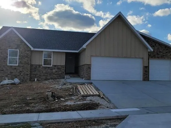 646 W Arbor Glenn Drive, Nixa, MO 65714