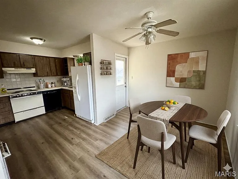 31 S 27th St #D — Photo 15
