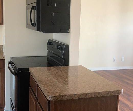4th image of 3021 Abilene St