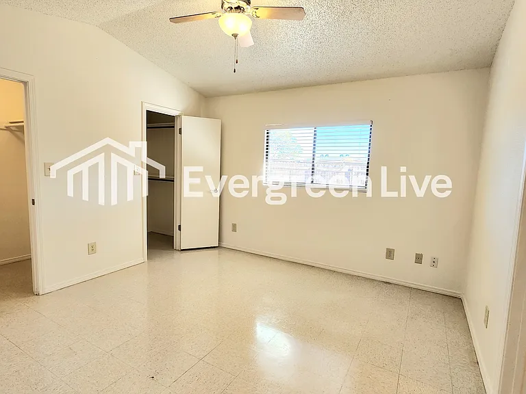 2102 Santa Clara Ct — Photo 17