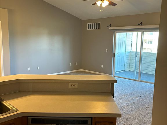4th image of 6565 Clover Ct SE