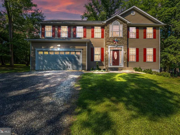 10 Pine View Ct, Fredericksburg, VA 22406