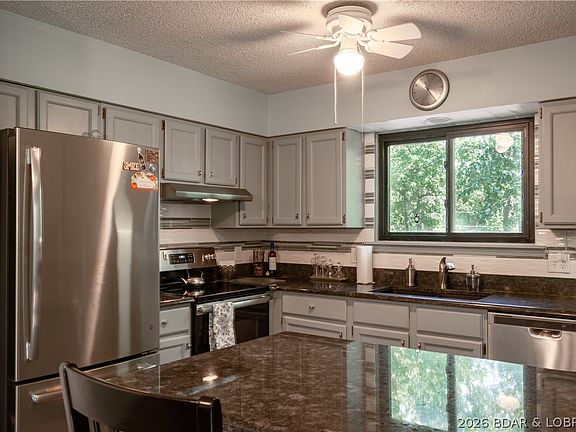 4th image of 122 Capstone Dr