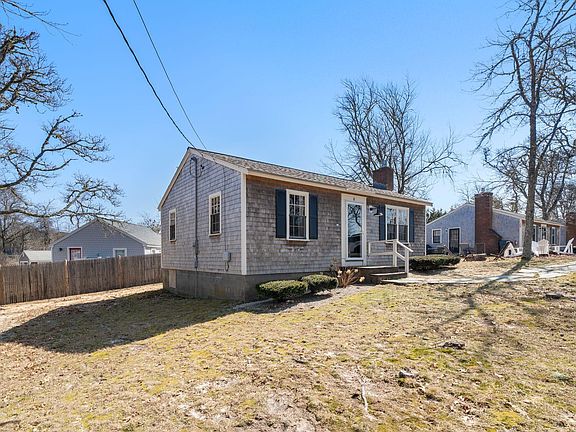 2nd image of 18 Manning Road