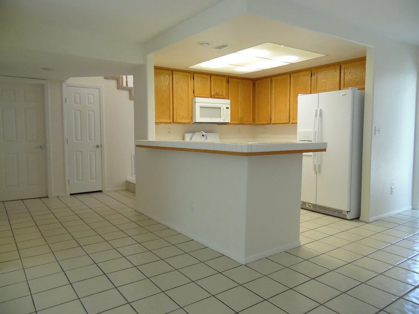 Desert Shores - 4 bedroom — Photo 1