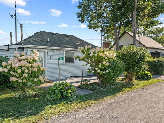 3rd image of 71 Lighthouse Dr