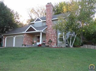 3764 SW Deer Trail Dr, Topeka, KS 66610