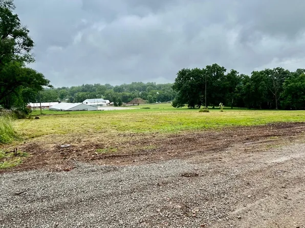 Fairview Rd, California, MO 65018