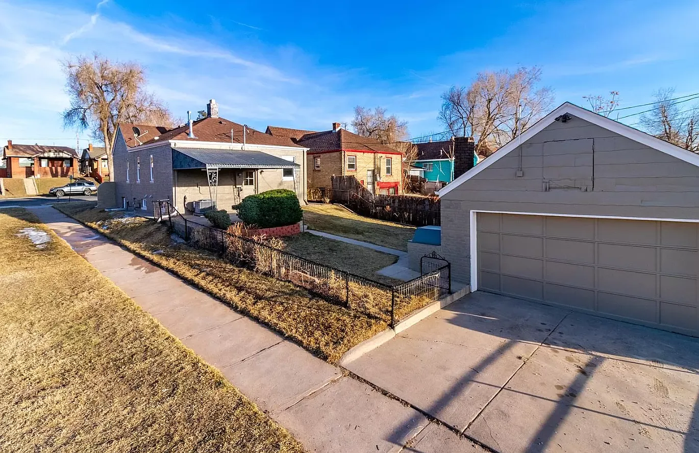 3457 Steele Street - 1 — Photo 3