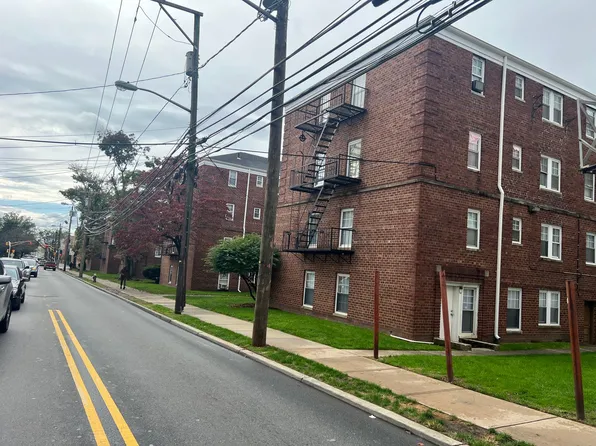 Rutgers Arms