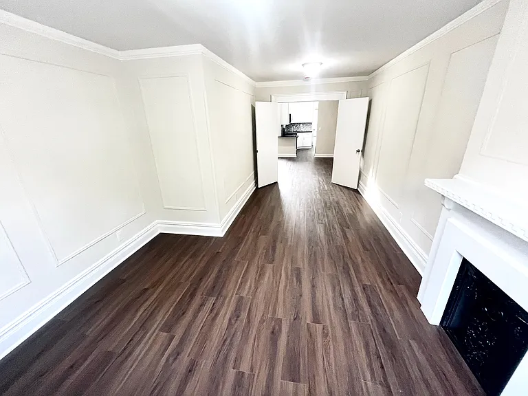 22-38 41st St #1 — Photo 5