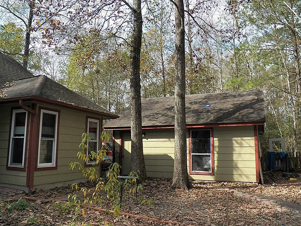 Back of the house & the garage